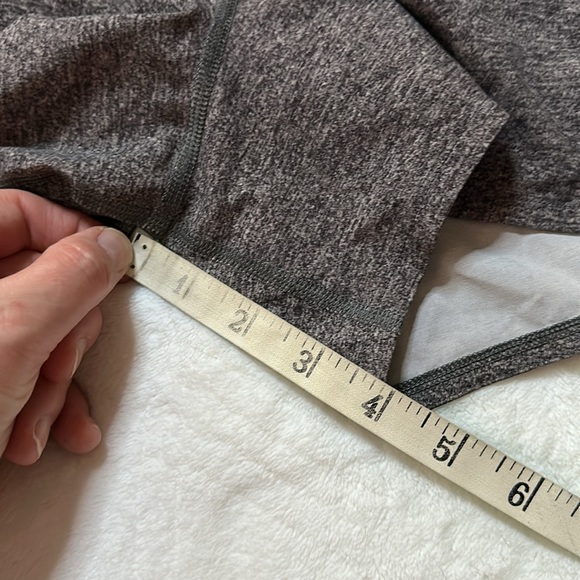 Lululemon Run Times Short II *4" Size 4 - Picture 6 of 7